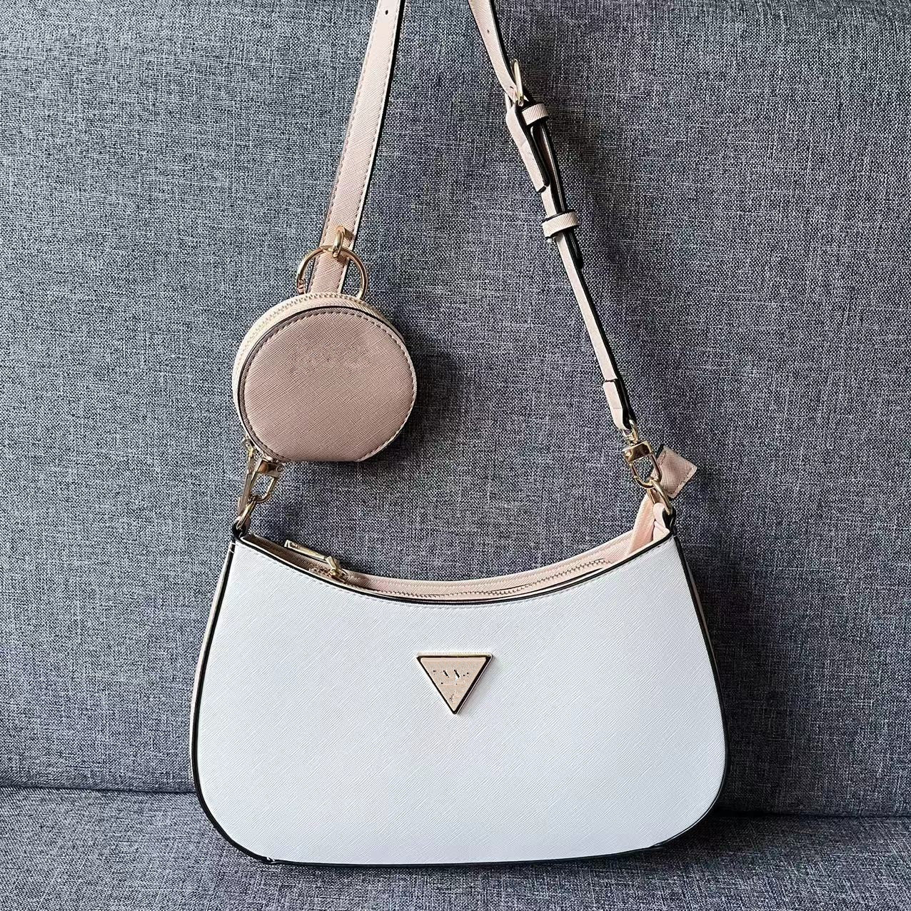 Women's Simple Style Selenodont Underarm Solid Color Shoulder Bags