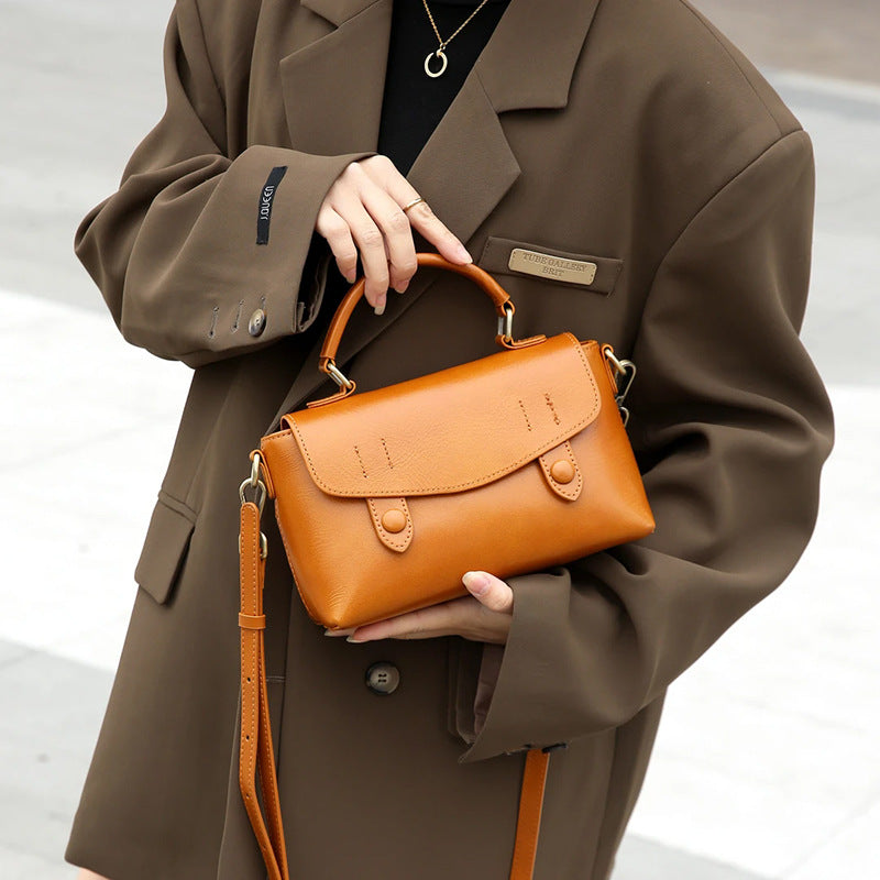 Women's First Layer Cowhide Fashion Vintage Leather Handbags