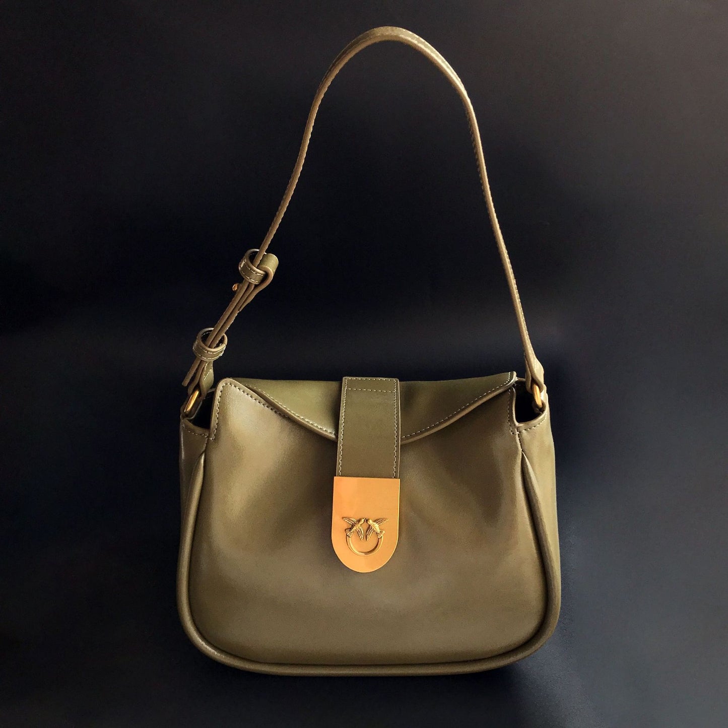 Women's Leather Swallow Oil Wax High-grade Bags