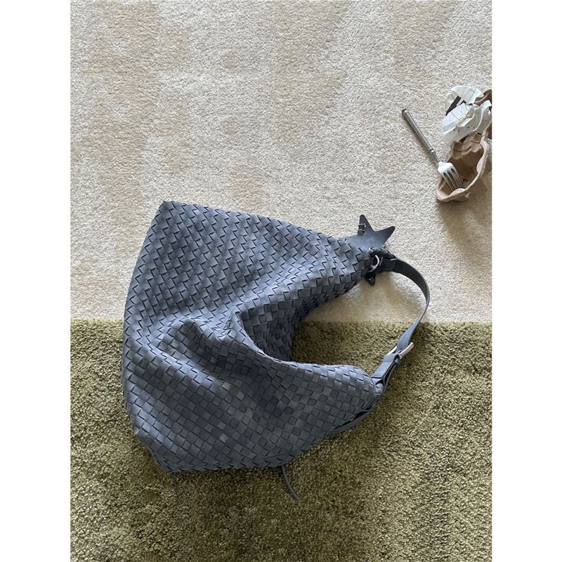 Women's Suede Frosted Woven Large Capacity Commute Shoulder Bags