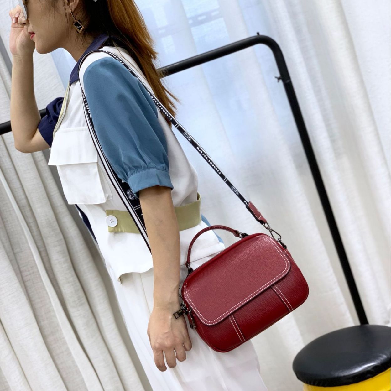 Women's First Layer Cowhide Portable Genuine Leather Bags