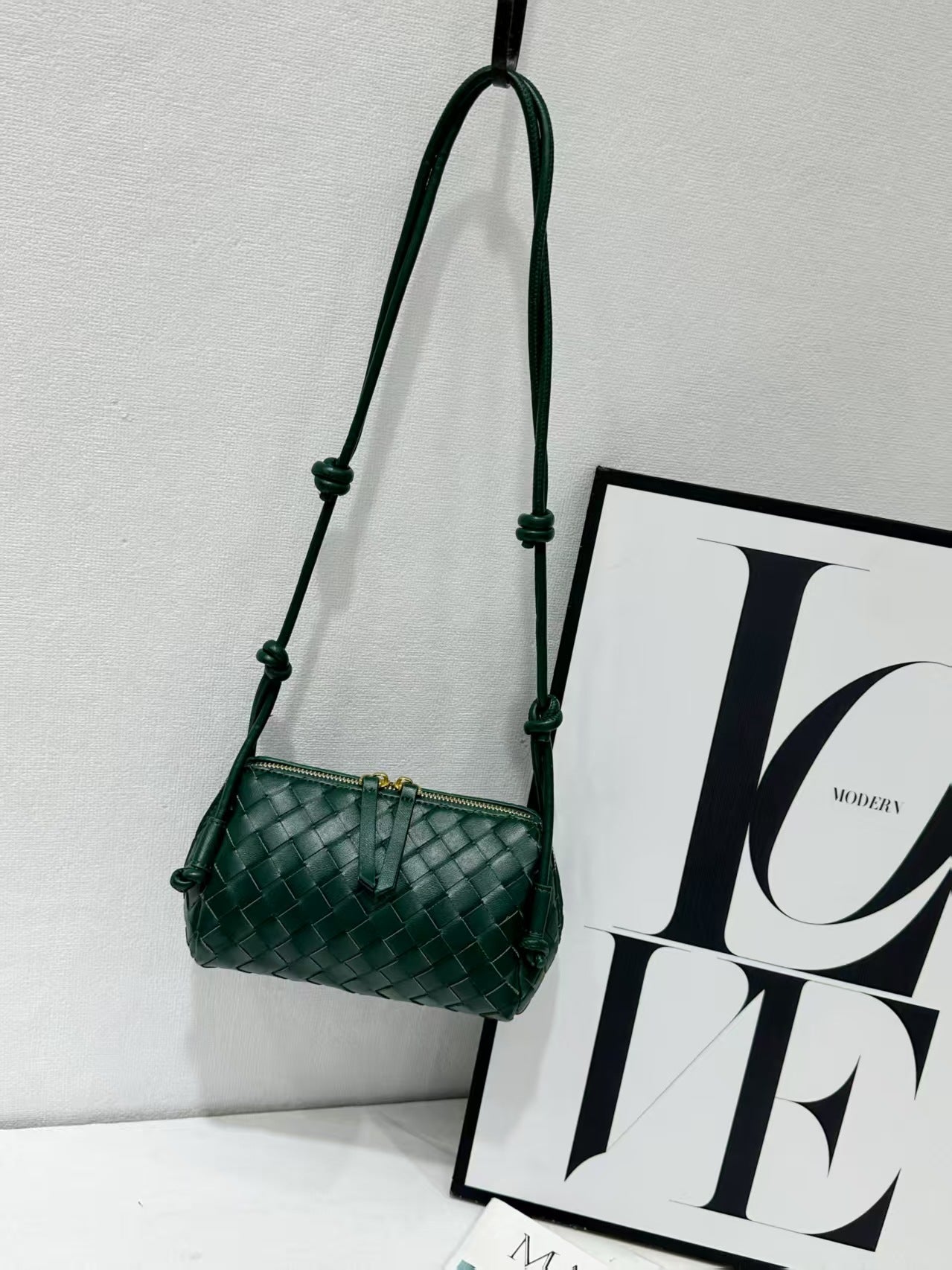 Women's Handmade Cowhide Woven Underarm Fashion Bags