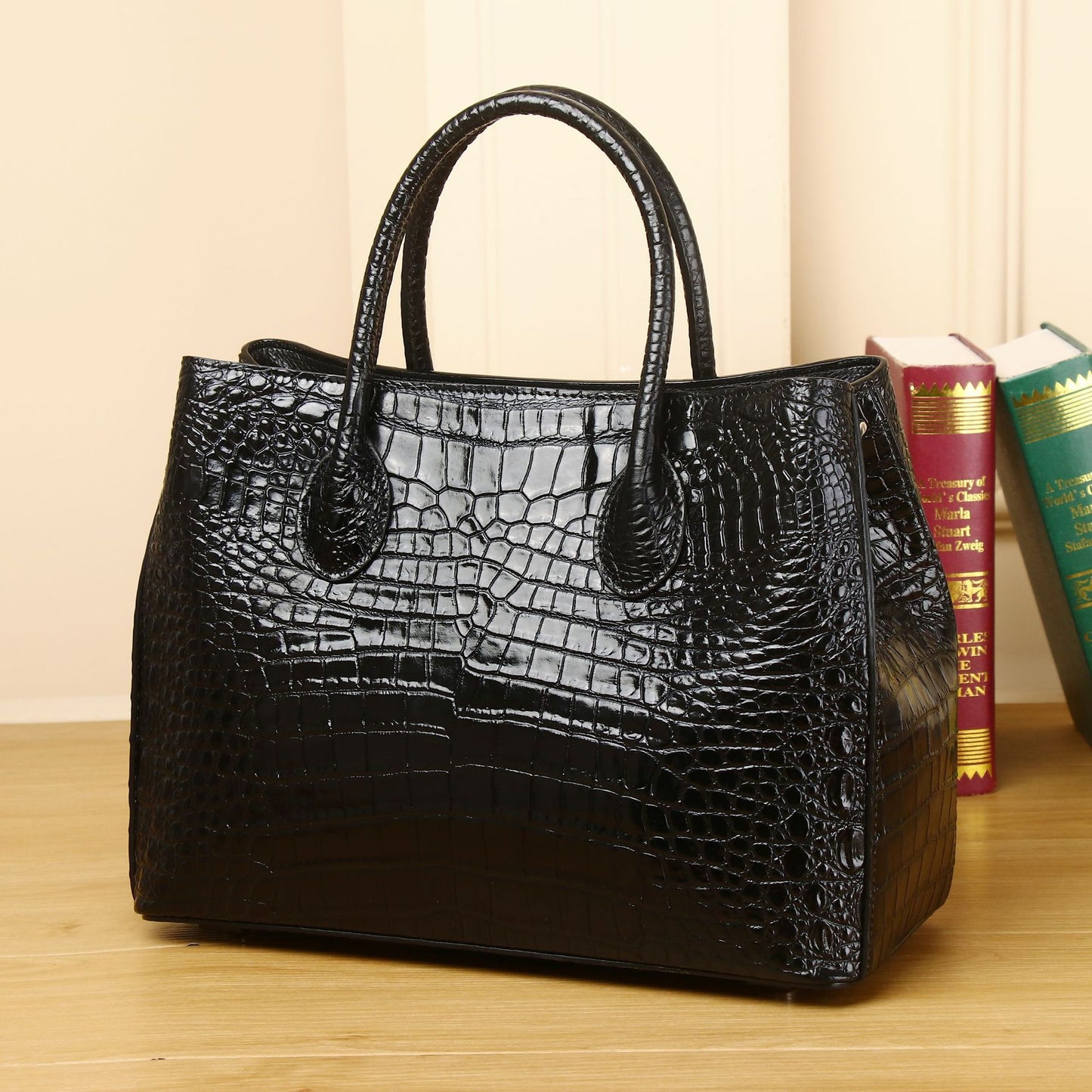 Women's Crocodile Belly Pattern Large Capacity First Layer Cowhide Bags