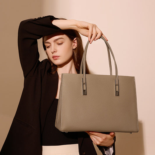 Women's Leather Commuting Large Capacity First Layer Handbags
