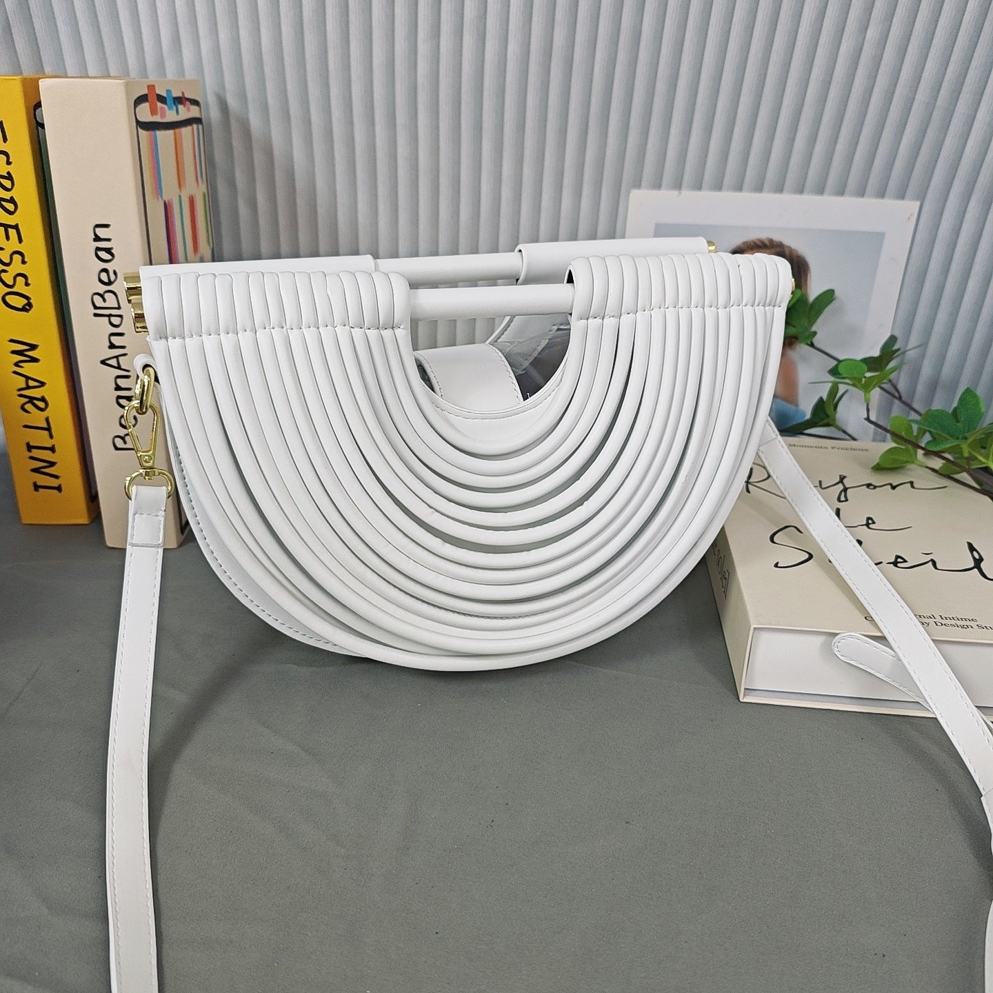 Attractive Casual Versatile Woven Clutch Female Handbags