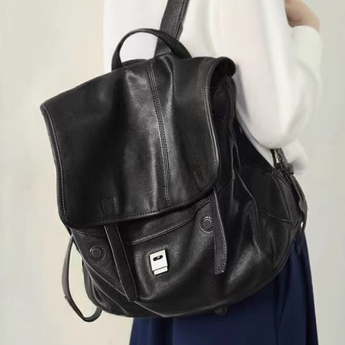 Women's & Men's Series Vertical Vegetable Tanned Sheepskin Commuter Backpacks