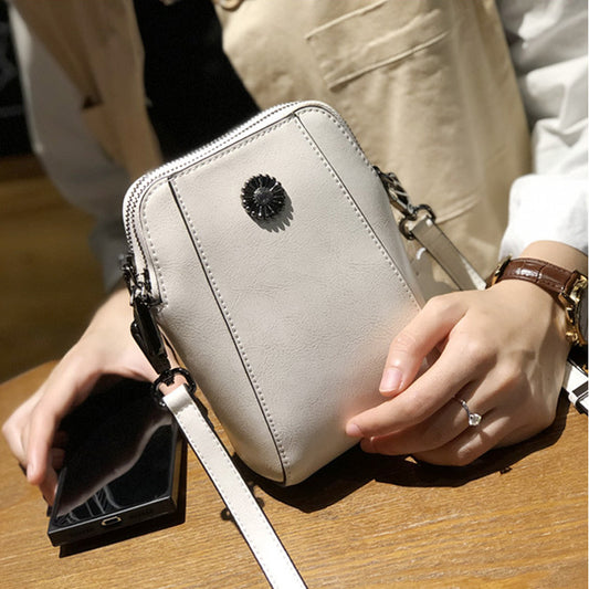 Women's Genuine Leather Oil Wax Fashion Cheap Bags