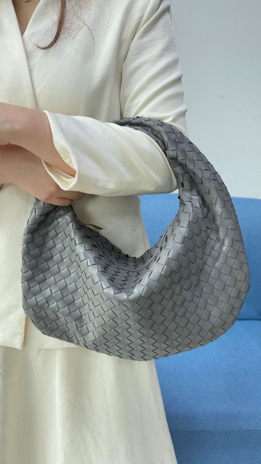Glamorous Hand-woven Croissant Spring Knotted Underarm Handbags