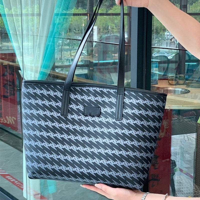 Graceful Large Capacity Portable Class Commuter Shoulder Bags