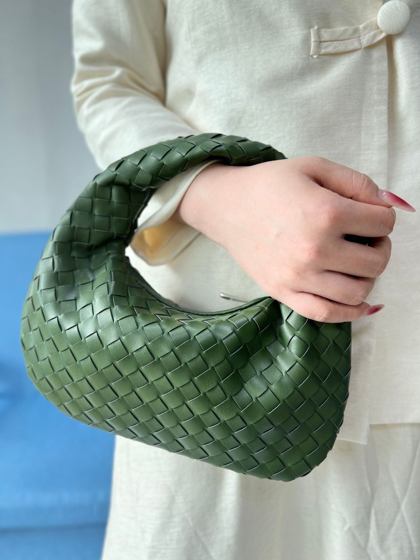Classic Trendy Cool Hand-woven Horn Portable Handbags