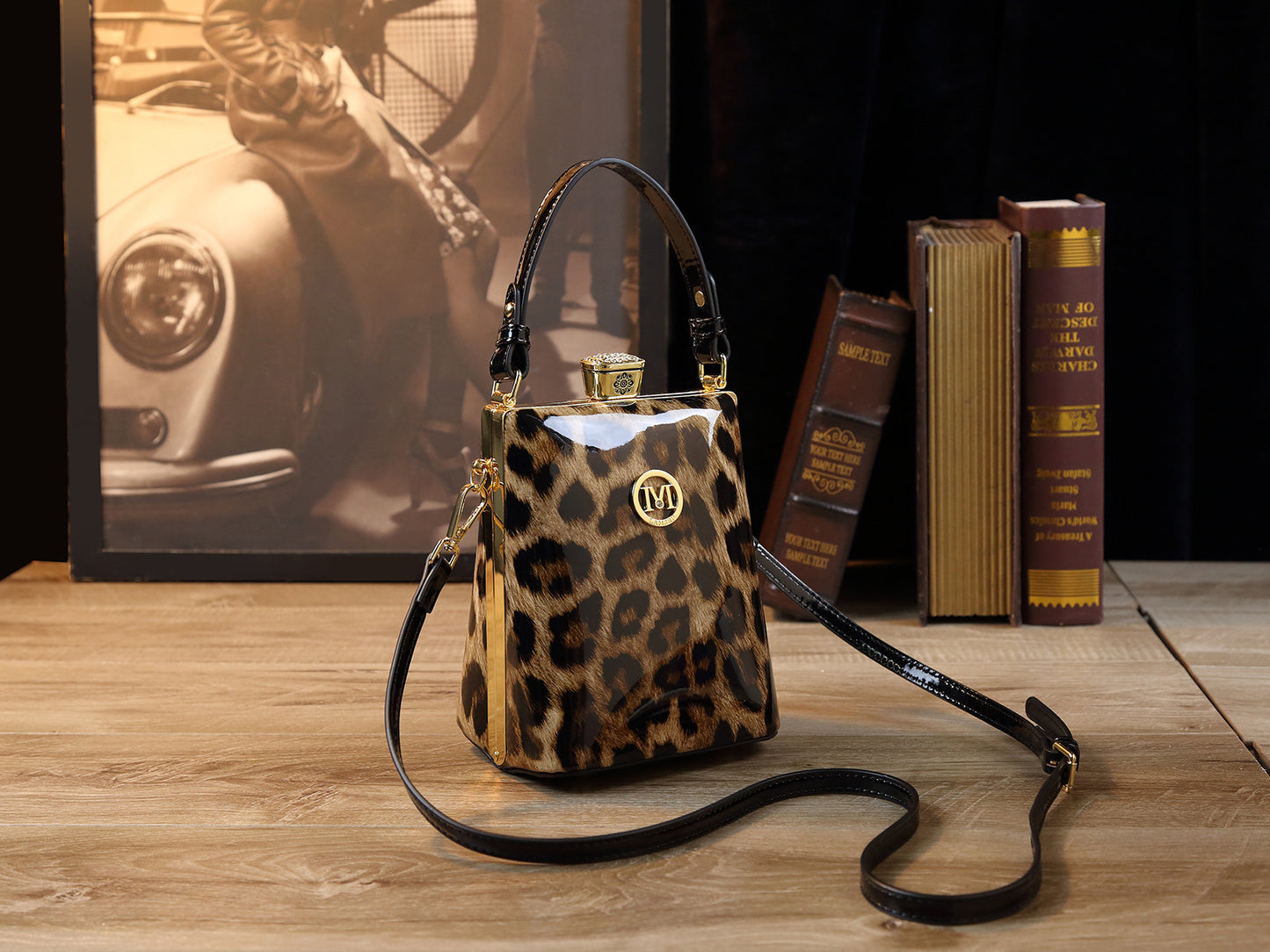 Vertical Style Mobile Patent Leather Glossy Can Crossbody Bags
