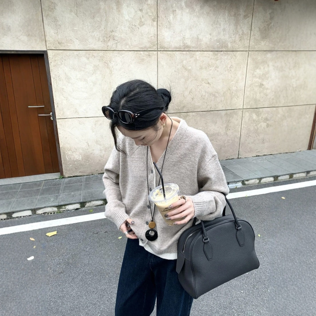 Women's Layer Cowhide Large Capacity Bowling Crossbody Bags