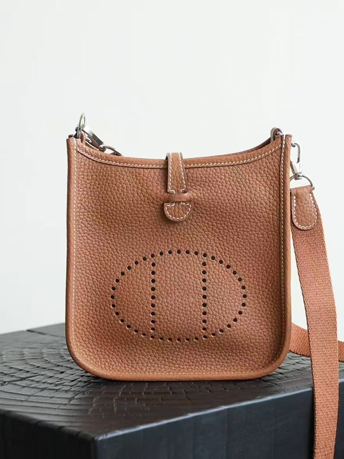 Women's Cowhide Mini Special Interest Light Luxury Bags