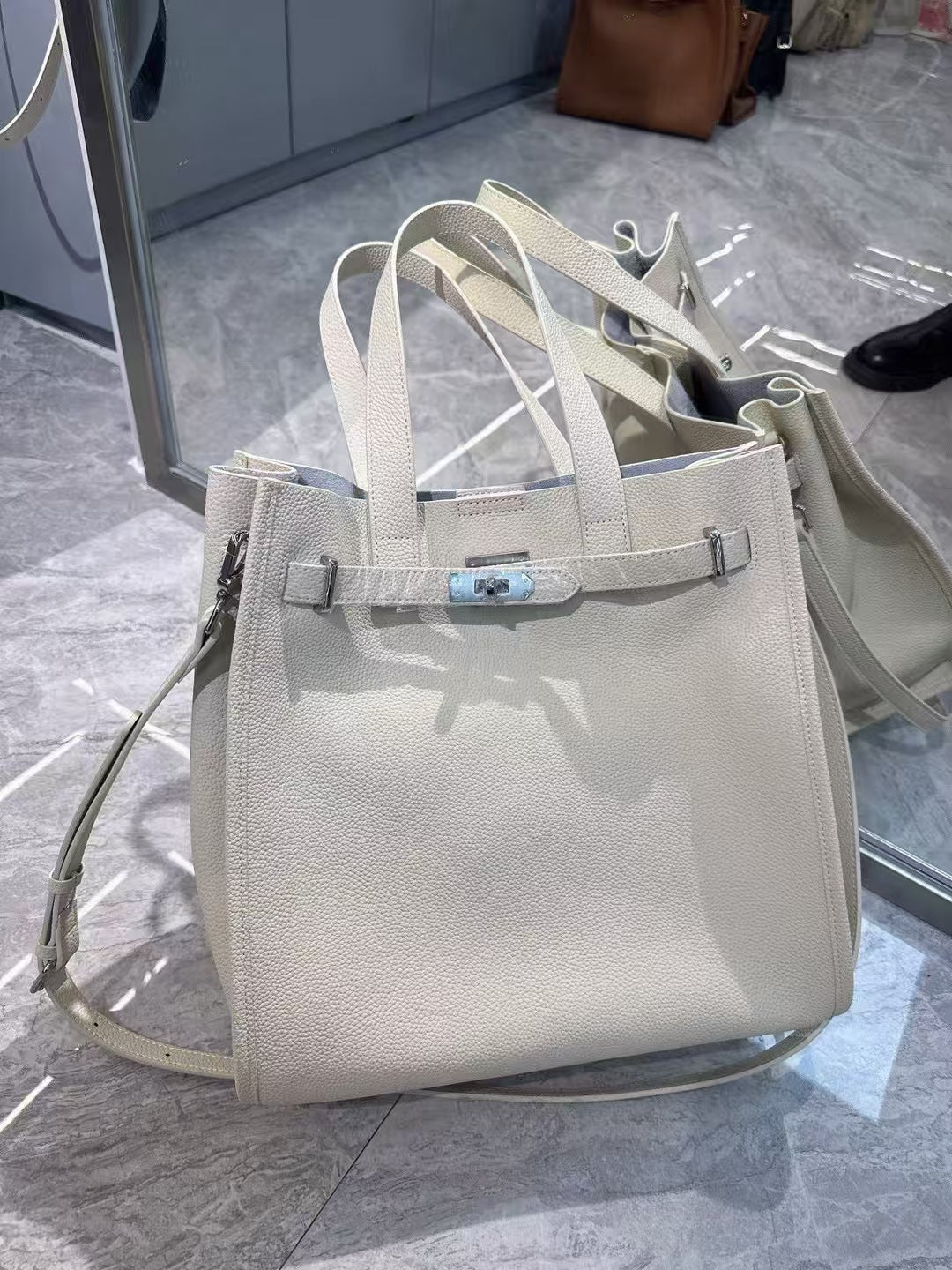 New Glamorous Commuter Kelly Large Leather Crossbody Bags