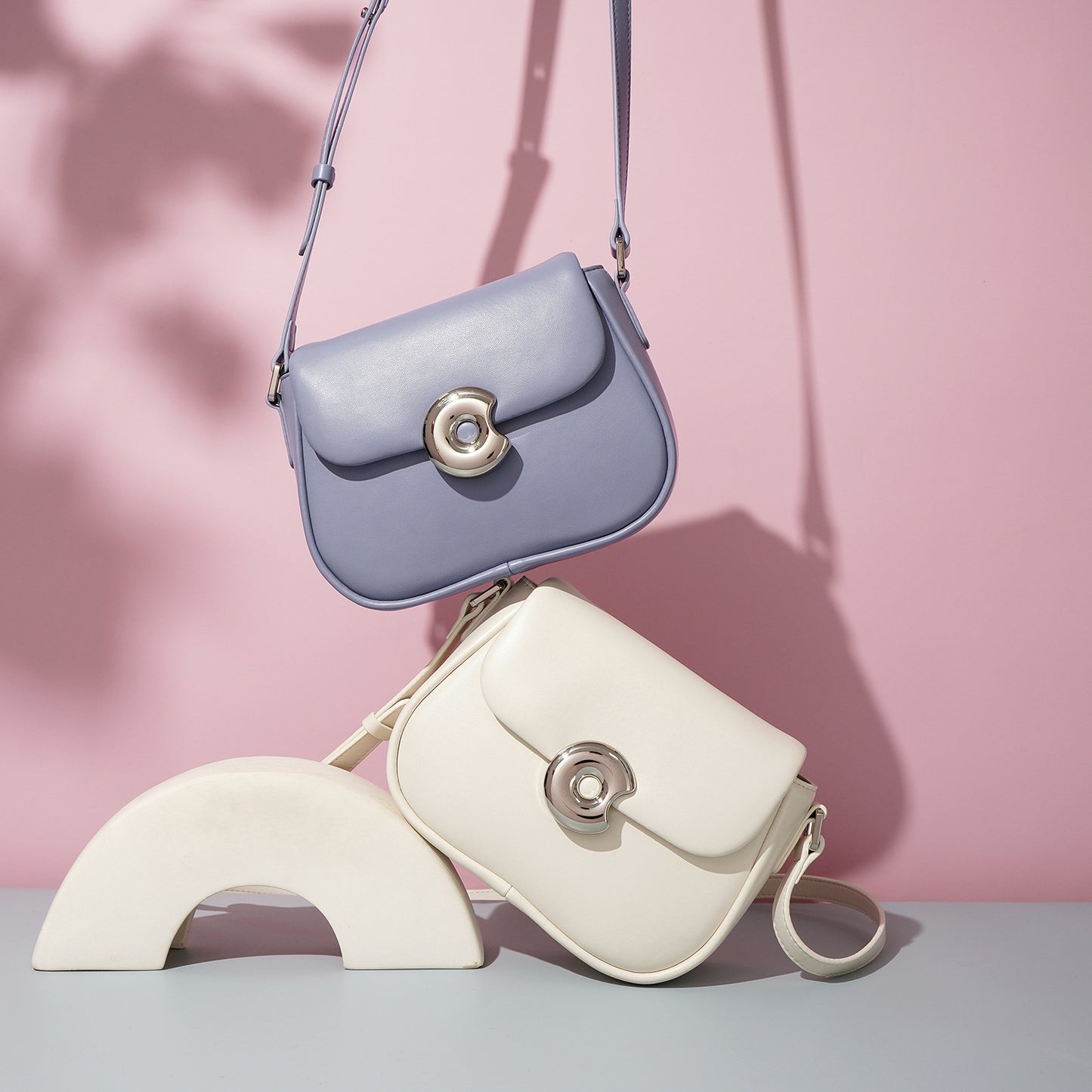 Genuine Leather Saddle Popular Niche Textured Shoulder Bags