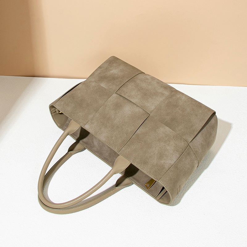 Beautiful Glamorous Hand-woven Large Capacity Portable Bags