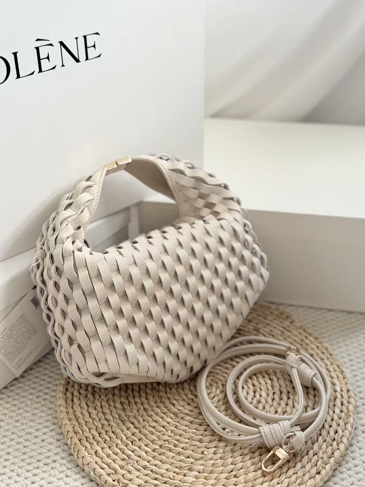 Comfortable Women's French Woven Genuine Leather Shoulder Bags