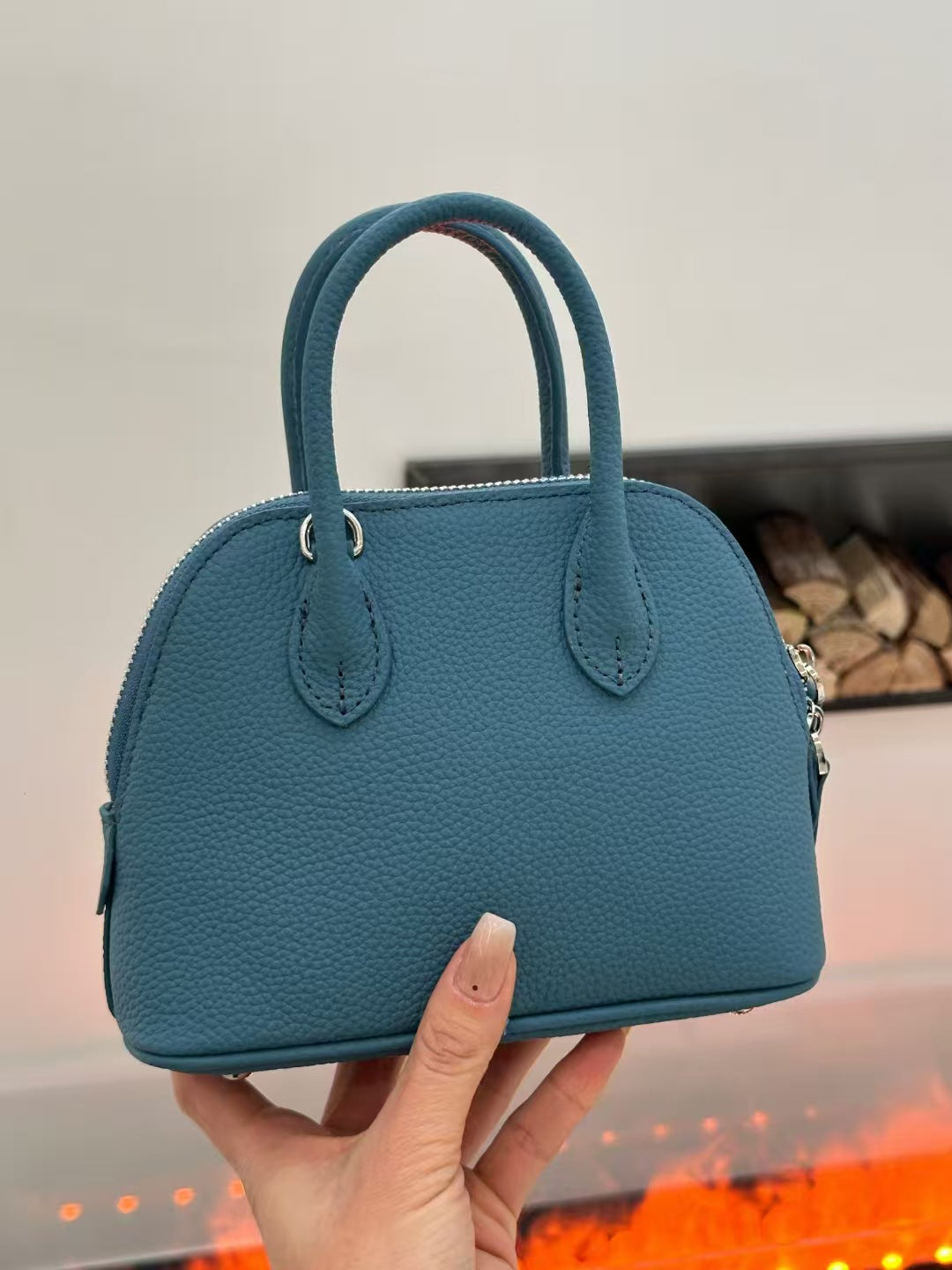 Cool Women's Genuine Leather Shell Fashionable Handbags