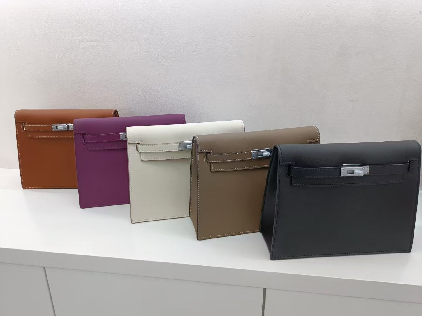 Women's Trendy Kelly Shoulders Genuine Leather Retro Shoulder Bags