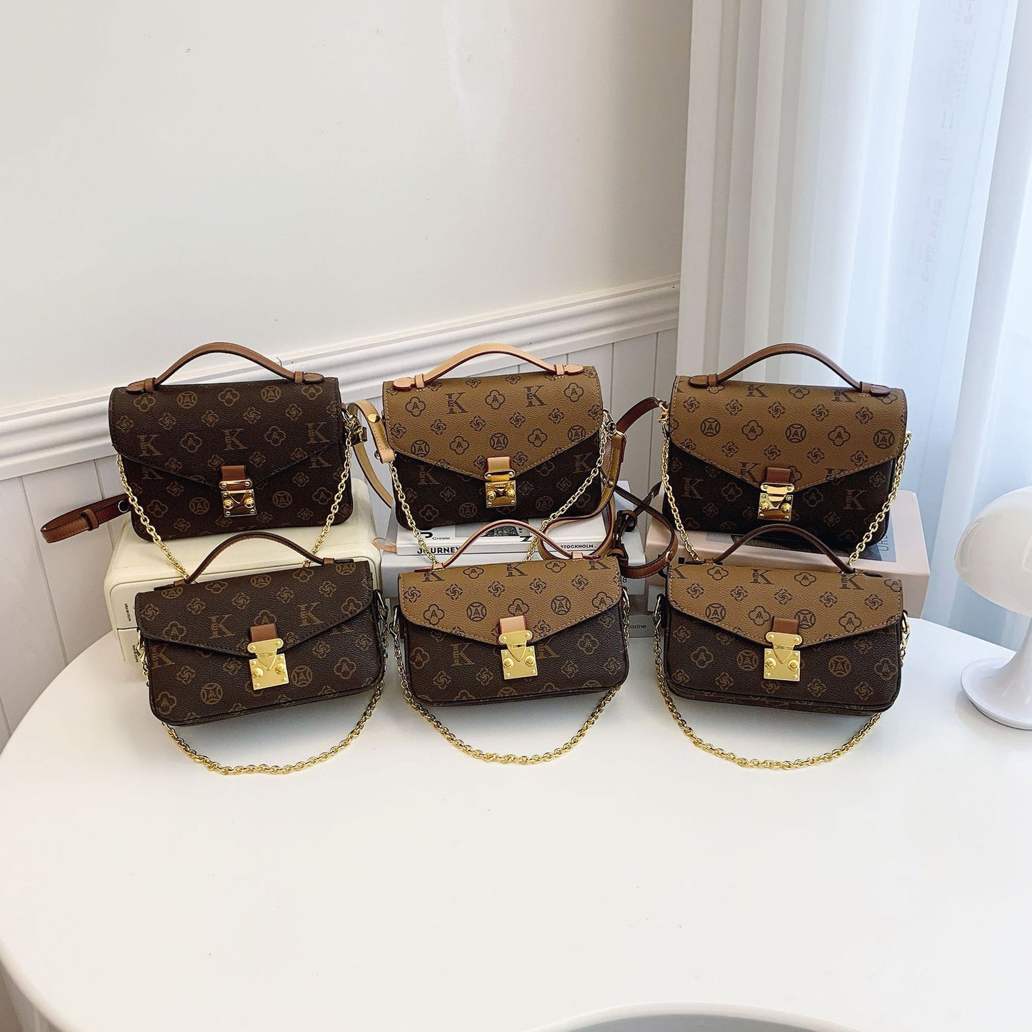 Beautiful Women's Fashionable Quality Presbyopic Portable Shoulder Bags