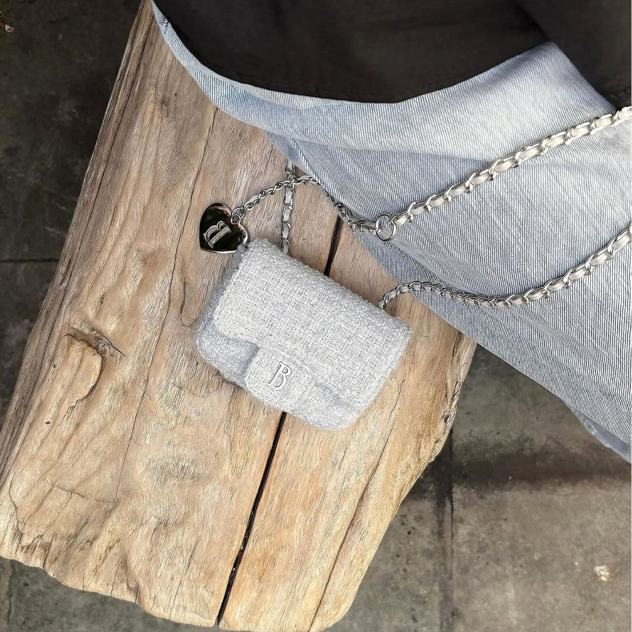 Women's Niche Eight Milk Classic Style Chain Crossbody Bags