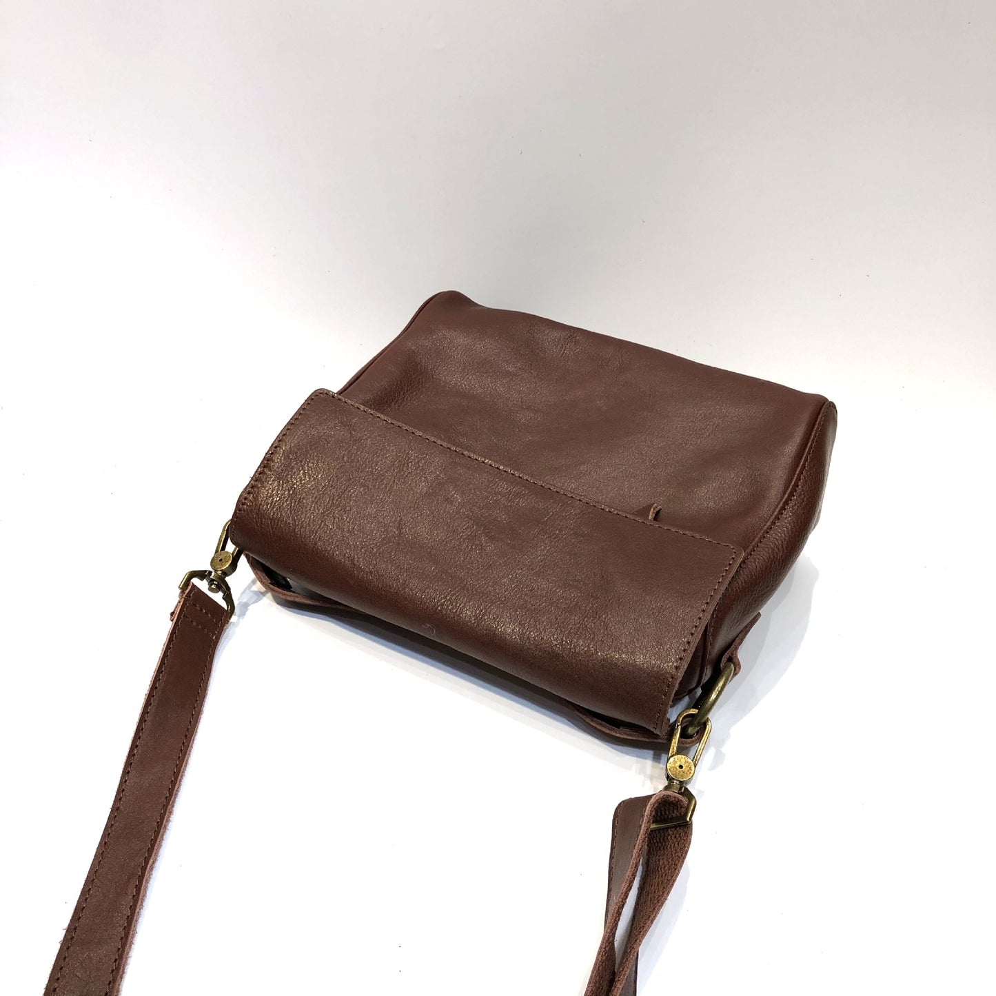 Women's Vintage Handmade First Layer Vegetable Tanning Shoulder Bags