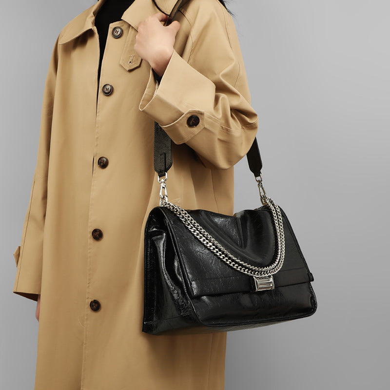 Women's Underarm Versatile Leather Large Capacity Commuter Crossbody Bags