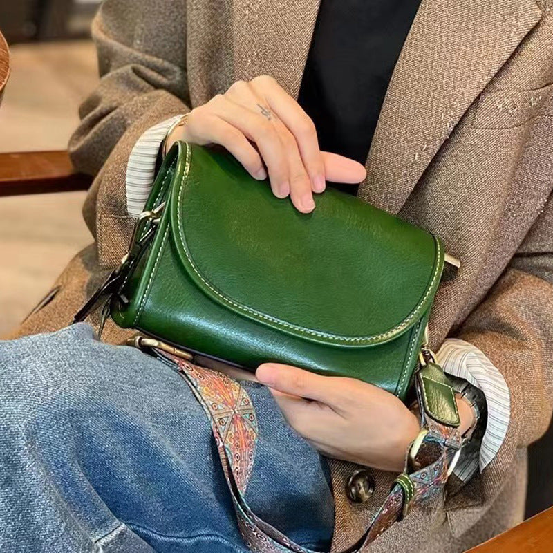 Women's Leather One Retro High-grade Vegetable Tanned Crossbody Bags