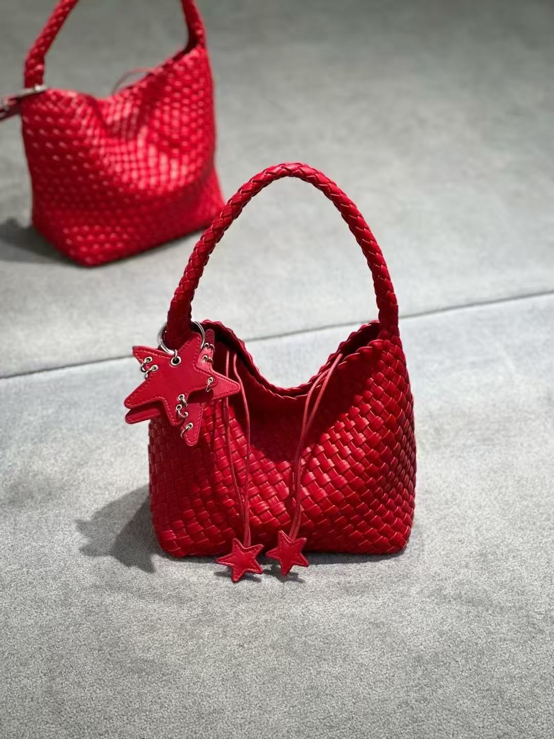 Design Hand-woven Large Capacity Totes Style Bags