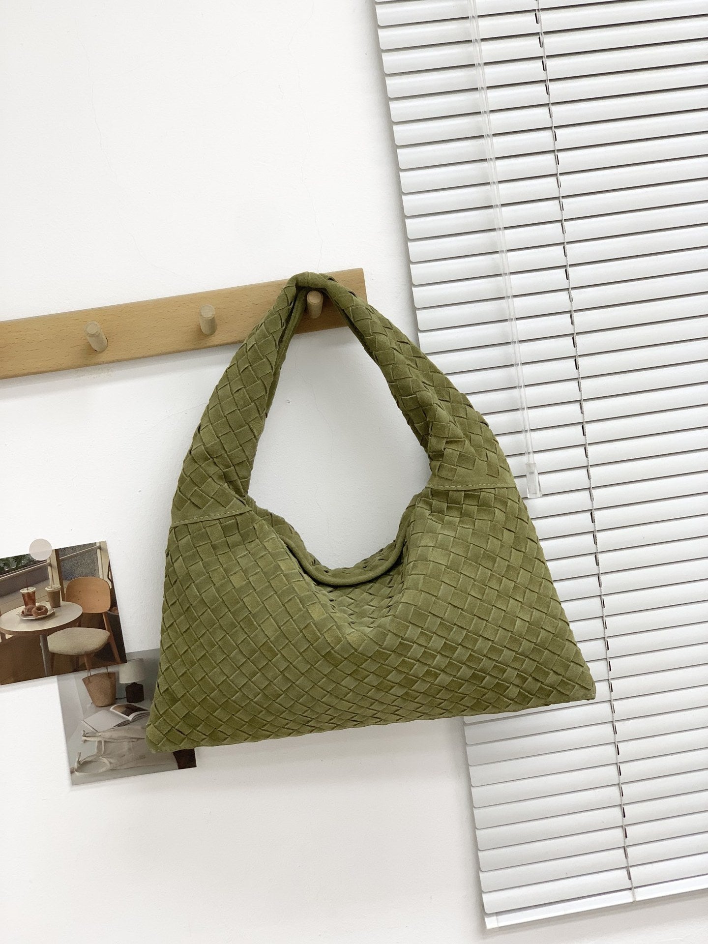 Women's French Style High Sense Woven Underarm Niche Shoulder Bags