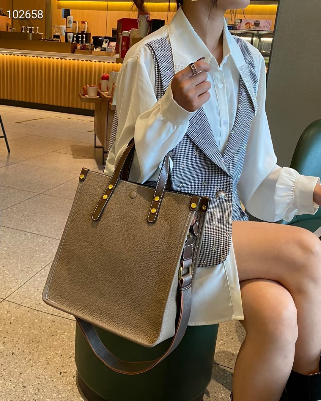 Women's Leather Business First Layer Cowhide Soft Handbags