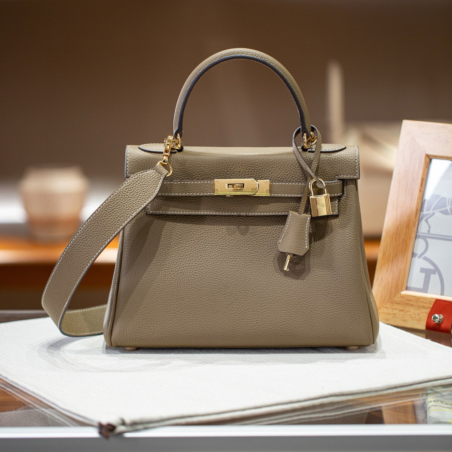 Women's Layer Cowhide Kelly Wide Strap High Handbags