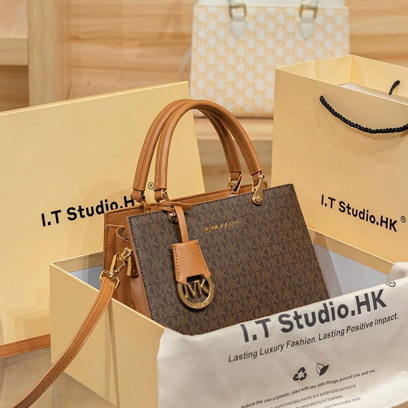 Women's Genuine Leather Simple Summer Large Capacity Handbags