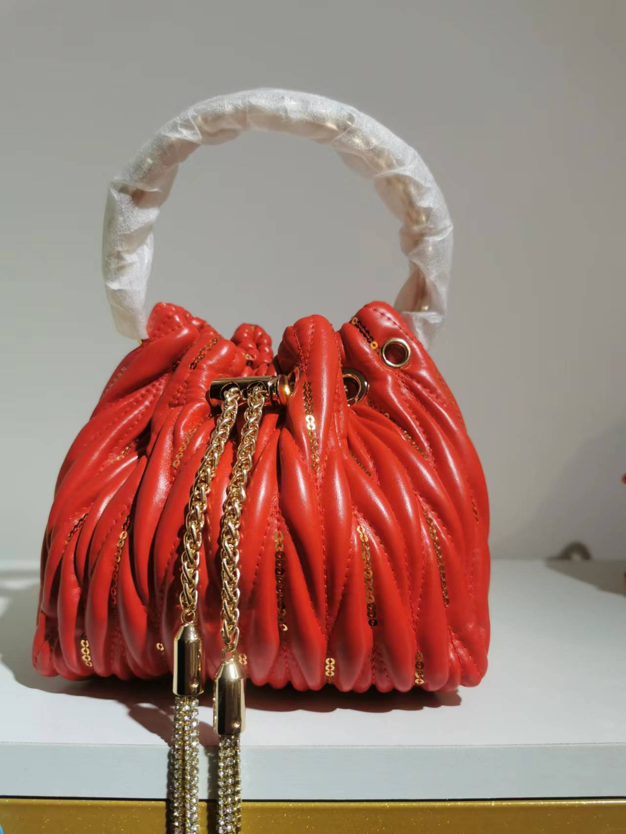 Women's Elegant Sequined Pleated Embroidery Thread Tassel Handbags