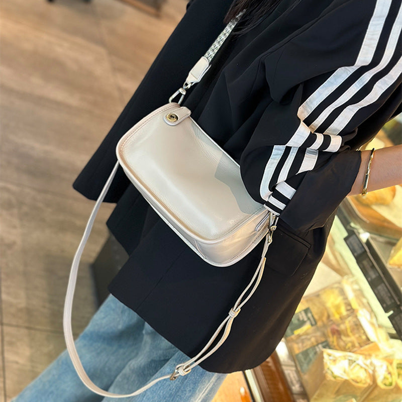 Women's Genuine Leather Dumpling Commuter Retro Underarm Shoulder Bags