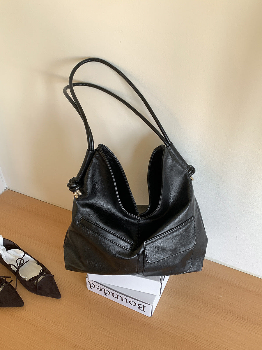 Women's Large Capacity Fashion Commuter High Sense Niche Soft Shoulder Bags
