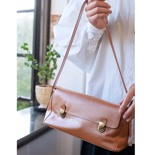 Women's Retro Underarm Baguette Layer Oil Wax Shoulder Bags