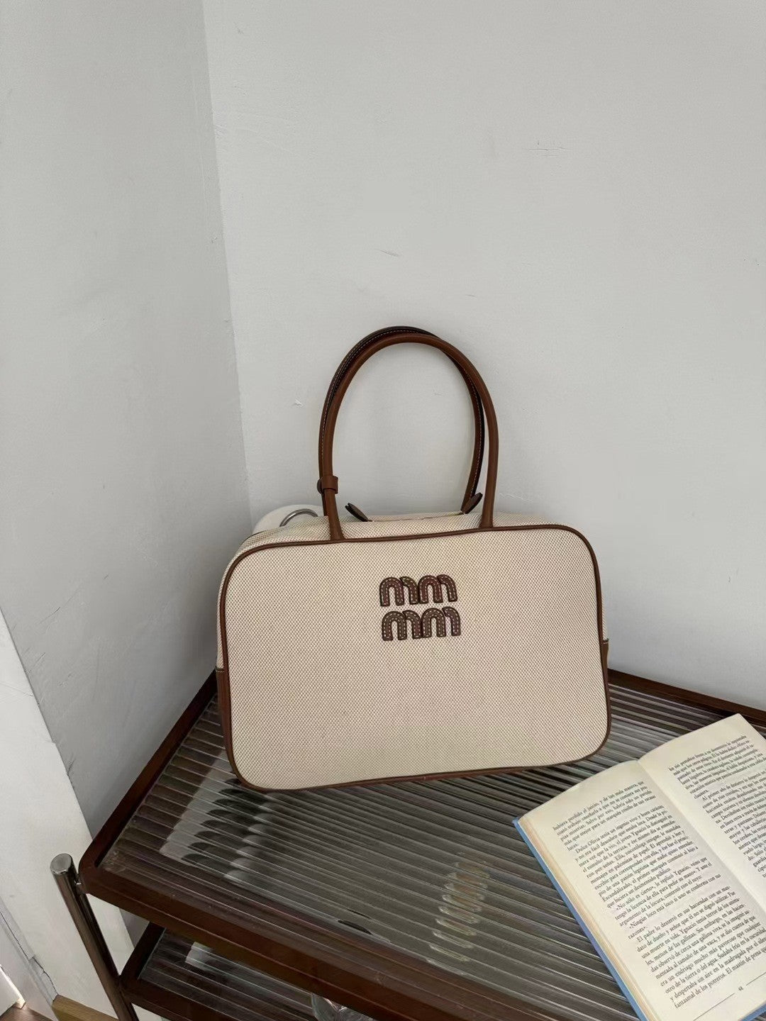 Unique Design Large Capacity Retro Elegant Bags