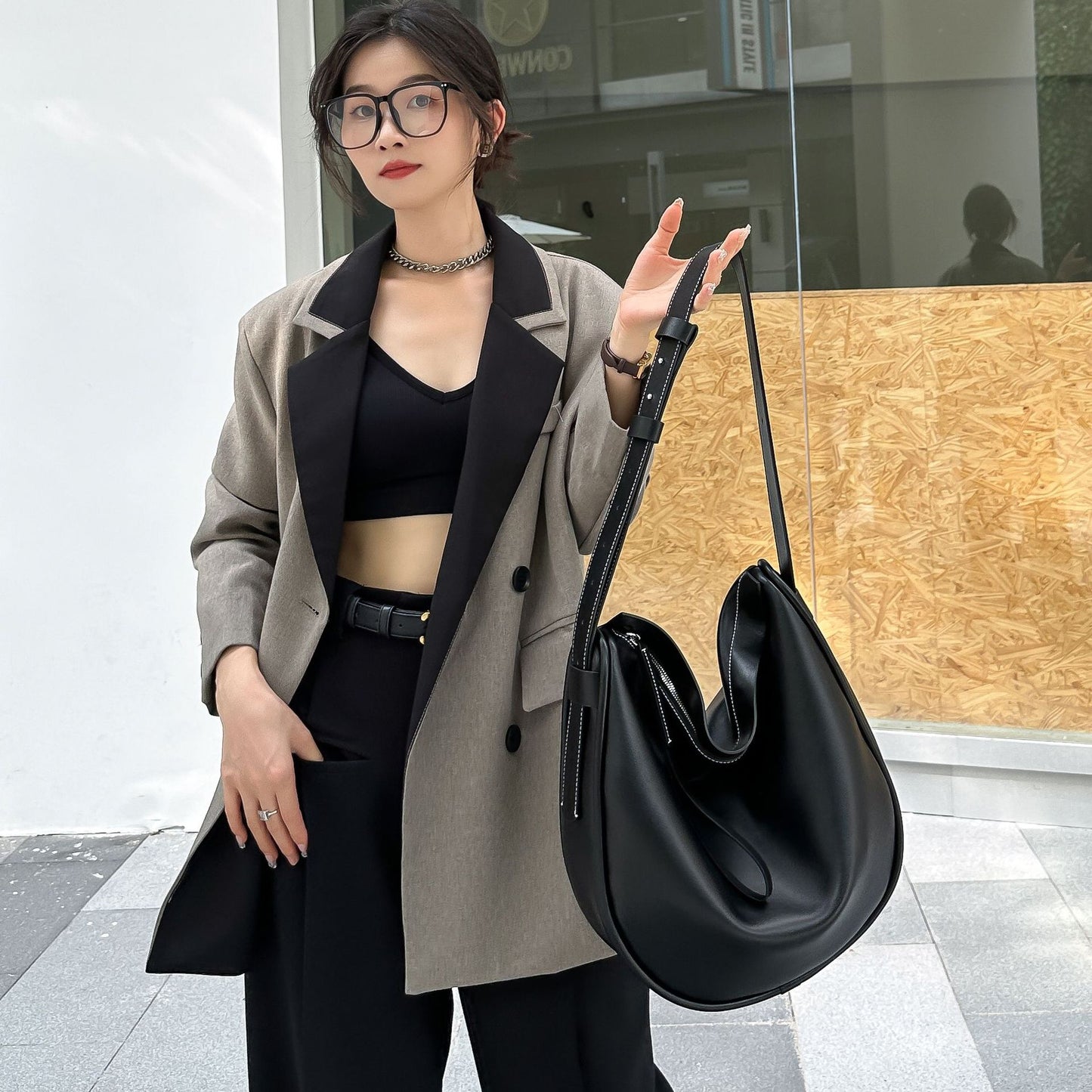 Women's Large Capacity Genuine Leather Simple High-grade Bags