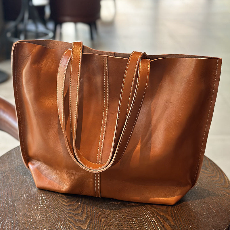 Women's Retro Portable Big First Layer Cowhide Simple Large Capacity Shoulder Bags