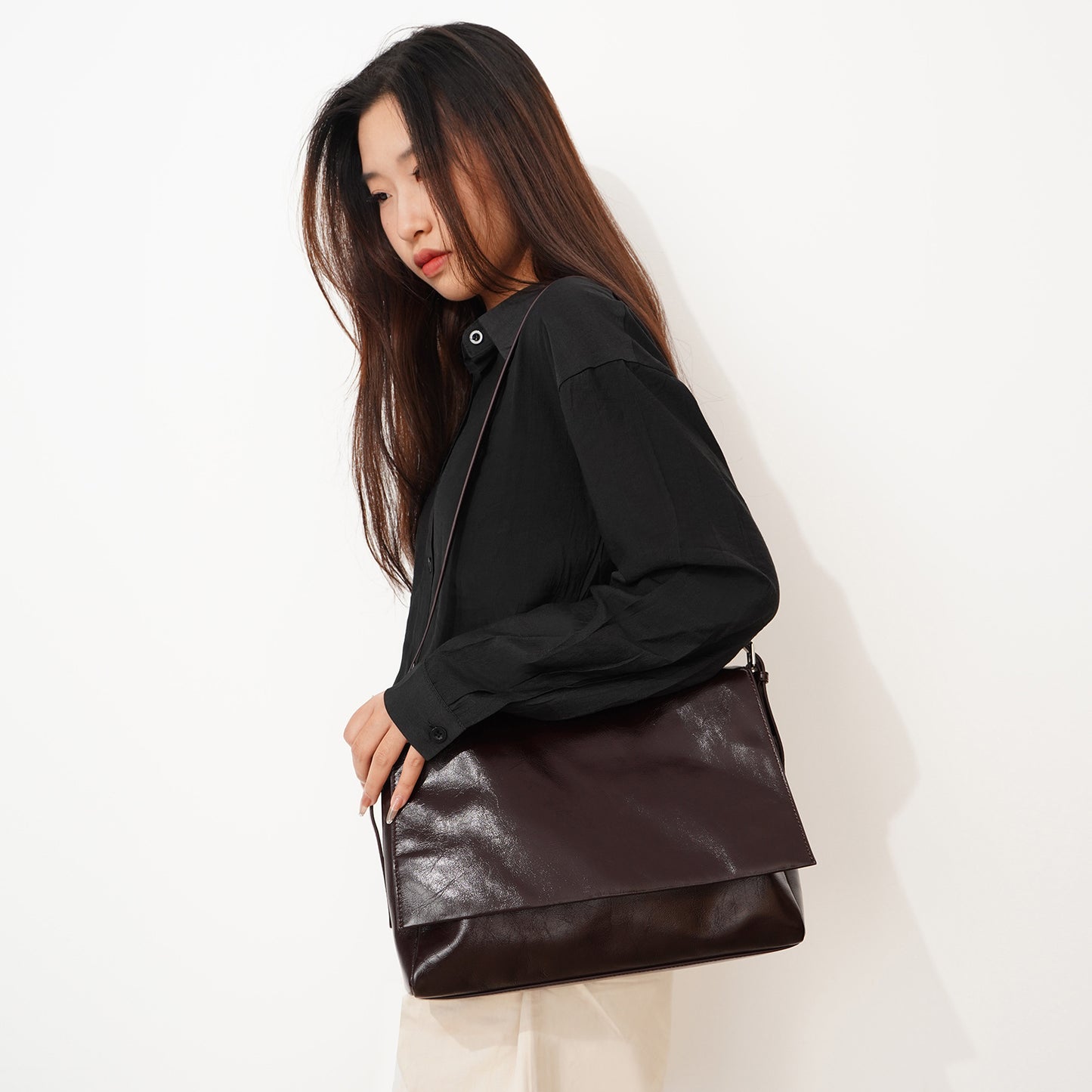 Design Retro Oil Wax Bright Noodle Simple Large Shoulder Bags