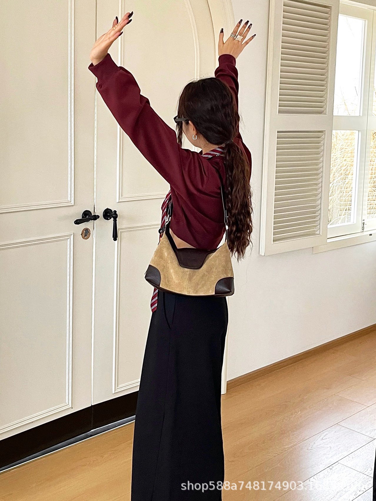 Elegant Women's High-grade Fashion Commuter Suede Tote Bags