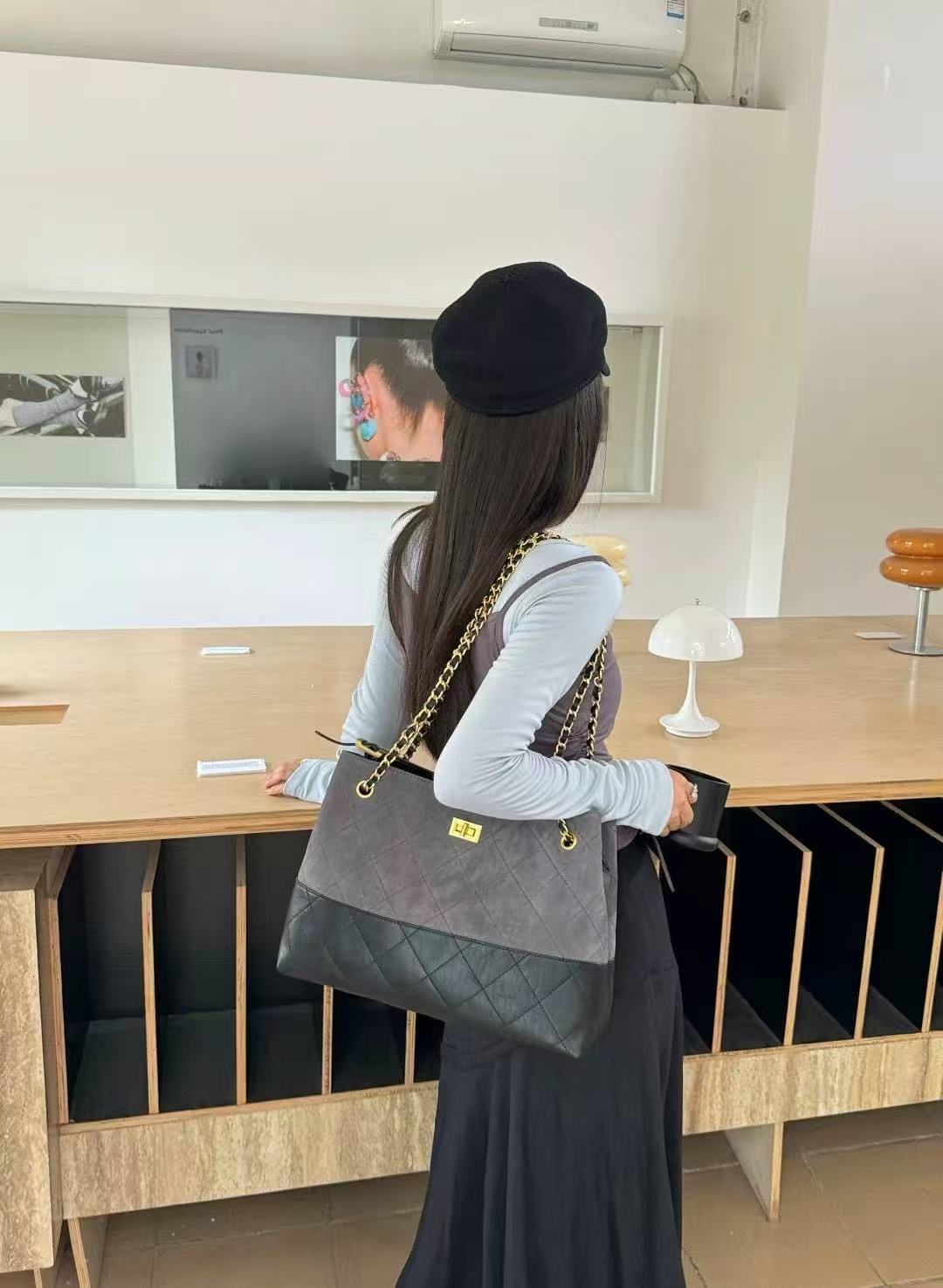 Women's Style Rhombus Chain Large Capacity Genuine Handbags