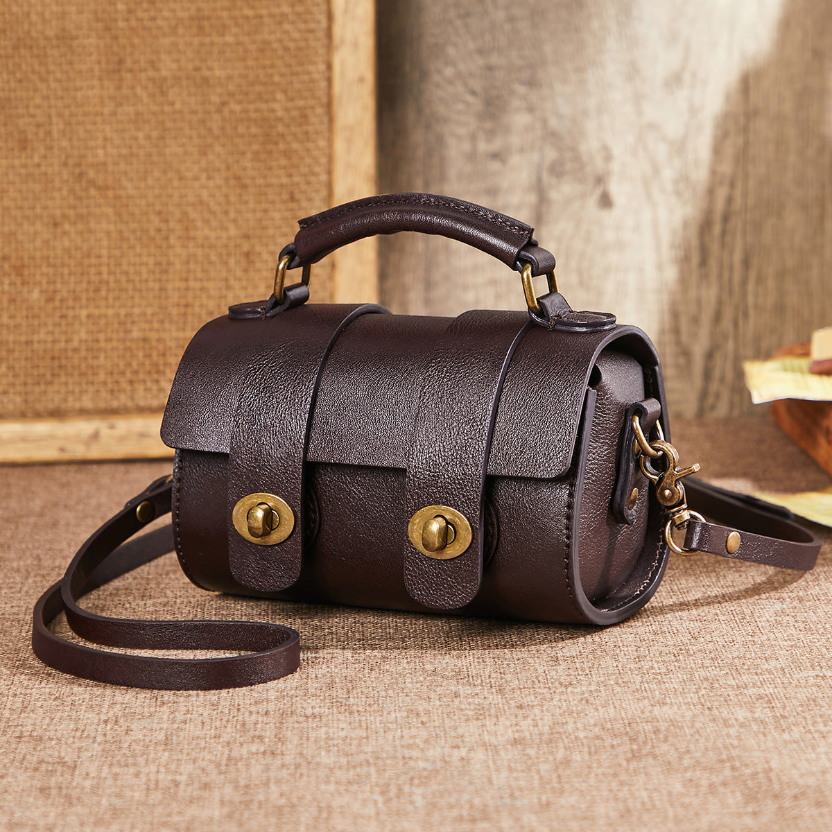Women's Retro Genuine Leather Portable Round First Shoulder Bags