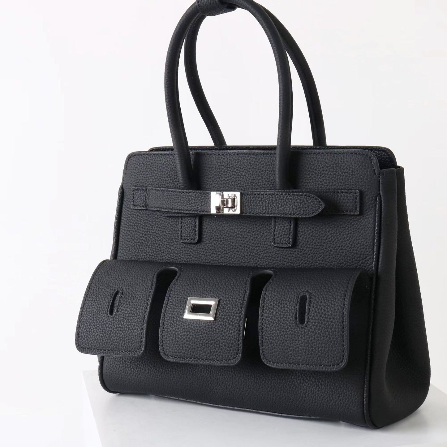 Women's Layer Cowhide Dark Locomotive Large Capacity Shoulder Bags