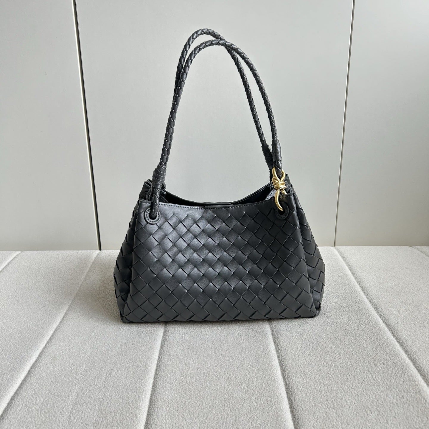 Elegant Women's Parachute Calfskin Woven Metal Shoulder Bags