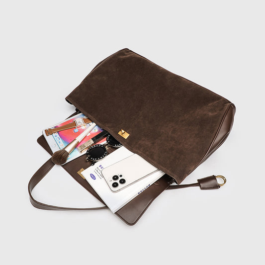 Women's Leather High-grade Retro Large Capacity Commuter Bags