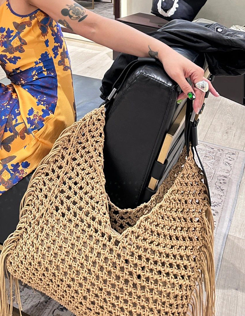 Women's Fashionable Contrast Color Hand-woven Design Portable Shoulder Bags
