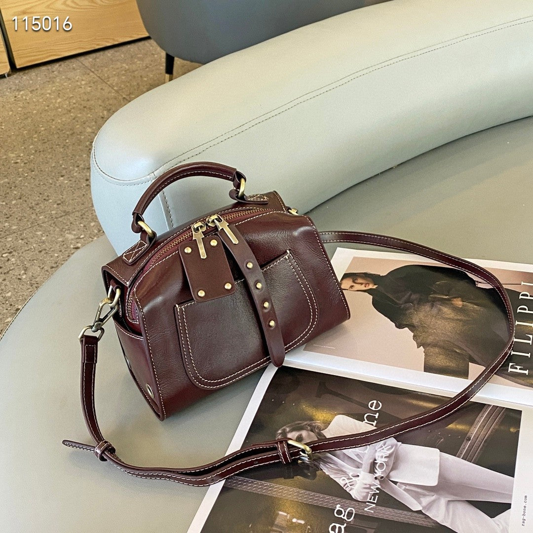 Women's Pillow Trendy Cylinder Rivet Fashion Pouch Shoulder Bags