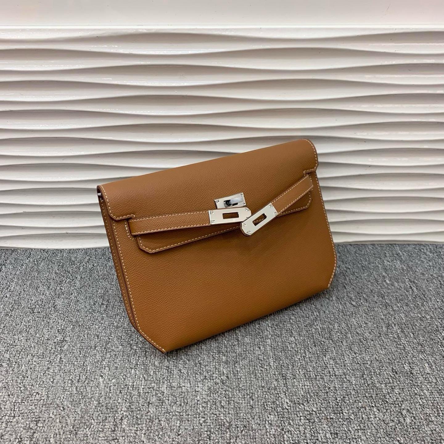 Classic Women's High-grade Versatile Underarm Commuter Crossbody Bags